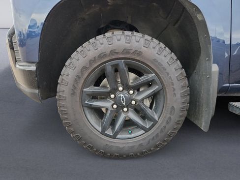 Used 2022 Chevrolet Silverado 1500 Custom Trail Boss image 14
