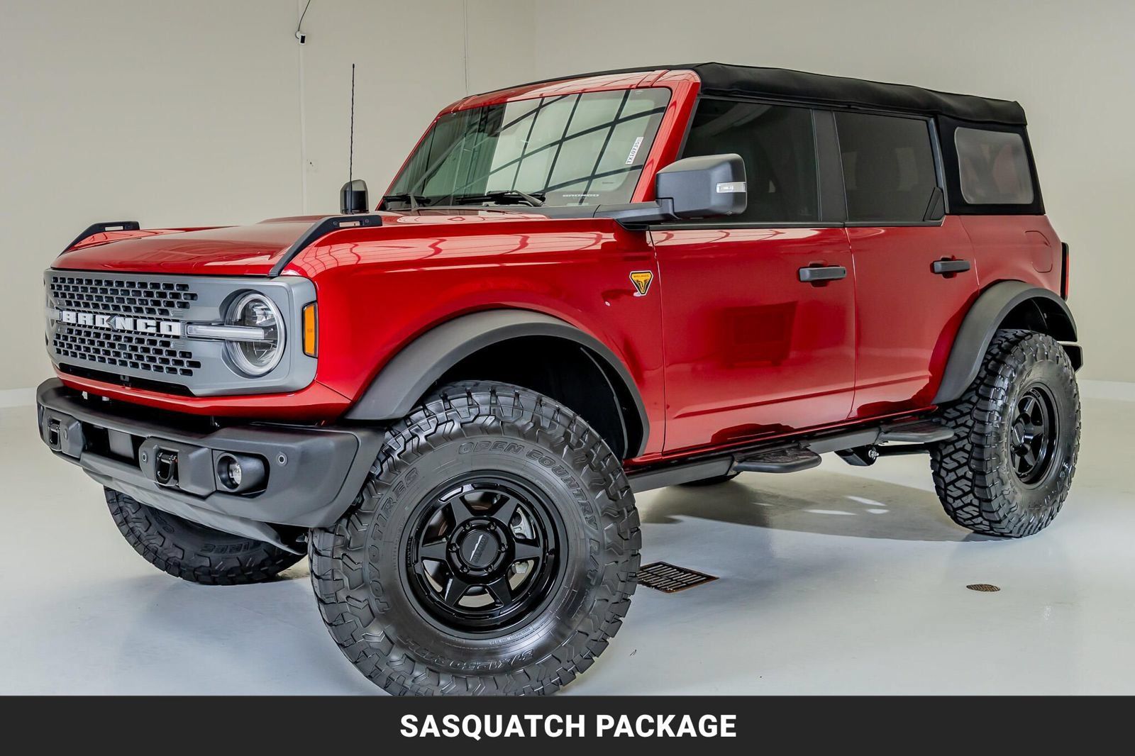 Used 2025 Ford Bronco Badlands AWD/4WD image 5