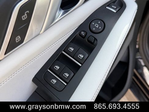 Used 2025 BMW X5 M60i AWD/4WD image 16