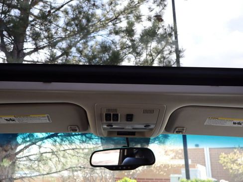 Used 2013 Chevrolet Tahoe LTZ image 30