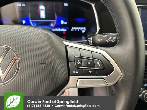 Used 2024 Volkswagen Jetta SE w/ Panoramic Sunroof Package image 28