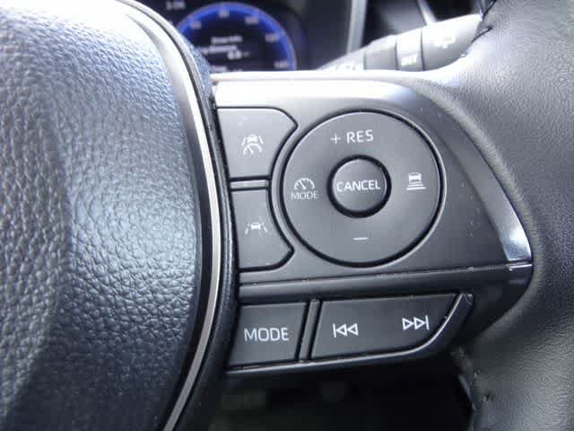 Certified 2026 Toyota Corolla Cross XLE FWD image 16
