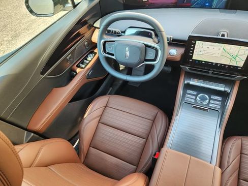 New 2026 Lincoln Nautilus Reserve w/ Jet Appearance Package AWD/4WD image 10