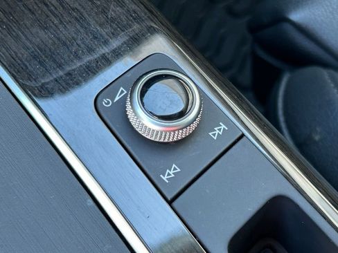 Used 2019 Audi Q5 2.0T Premium Plus w/ Premium Plus Package image 30