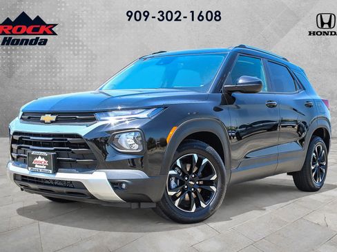 Used 2023 Chevrolet TrailBlazer LT FWD image 1