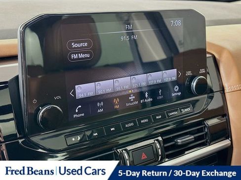 Used 2023 Nissan Pathfinder Platinum image 16