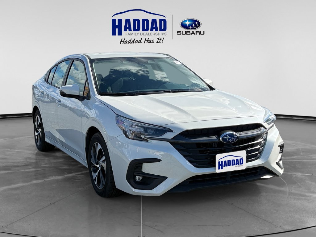 Used 2025 Subaru Legacy Premium AWD/4WD image 6