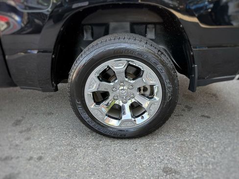 Used 2022 RAM 1500 Big Horn AWD/4WD image 16