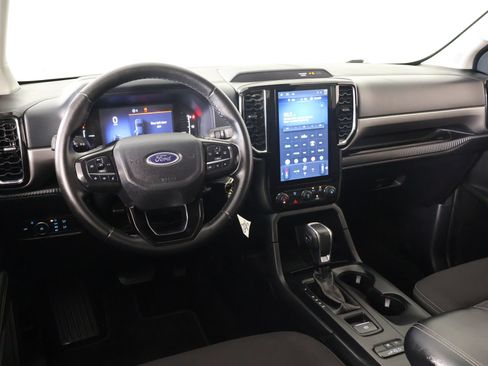 Used 2025 Ford Ranger XLT w/ FX4 Off-Road Package AWD/4WD image 2