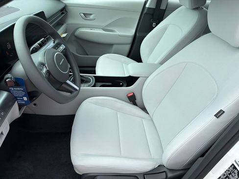 New 2026 Hyundai Kona SE FWD image 10