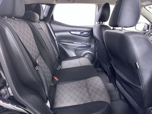 Used 2019 Nissan Rogue Sport SV w/ Technology Package image 28