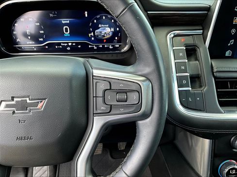 Used 2024 Chevrolet Tahoe Z71 w/ Luxury Package AWD/4WD image 12