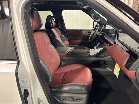 New 2026 INFINITI QX80 Autograph AWD/4WD image 26