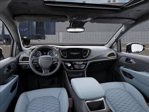 New 2027 Chrysler Pacifica Pinnacle w/ Theater Group AWD/4WD image 14
