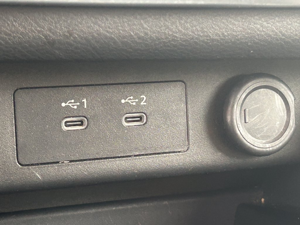Used 2025 Nissan Rogue SV AWD/4WD image 14