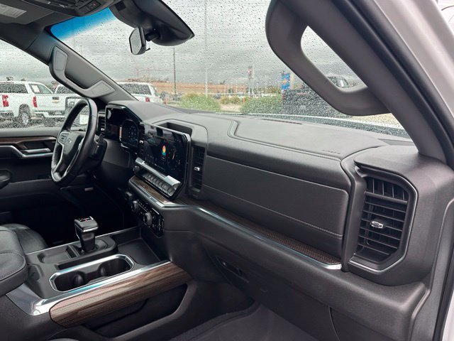 Certified 2023 Chevrolet Silverado 1500 RST w/ Redline Edition AWD/4WD image 34