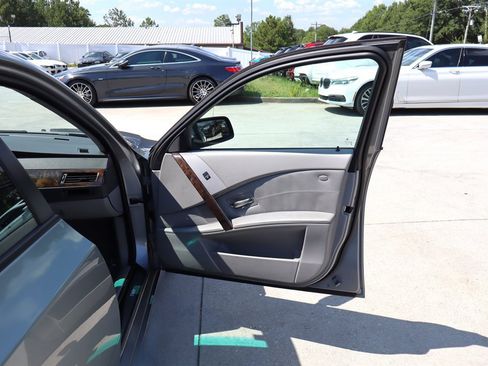 Used 2004 BMW 530i Sedan RWD image 31