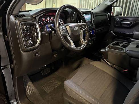 Used 2020 Chevrolet Silverado 1500 LT image 11
