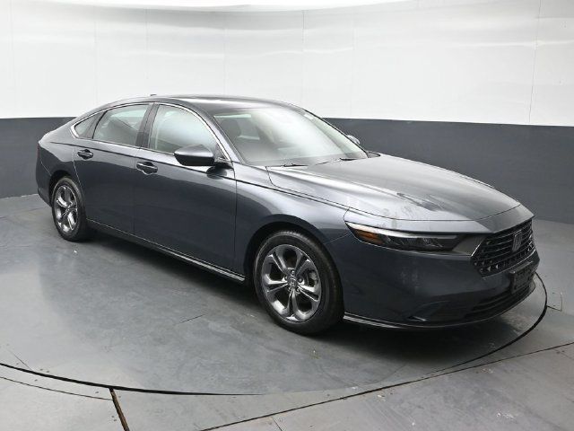 Used 2023 Honda Accord EX image 1