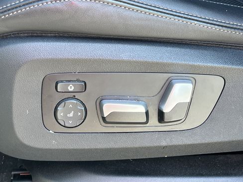 Used 2024 BMW X5 sDrive40i w/ Parking Assistance Package image 18