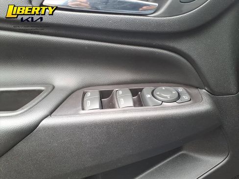 Used 2020 Chevrolet Equinox LT image 13