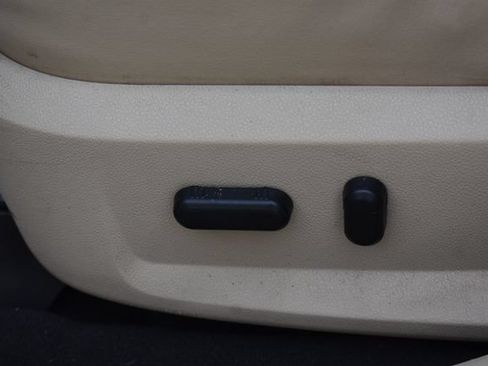 Used 2009 Ford Taurus Limited AWD/4WD image 24