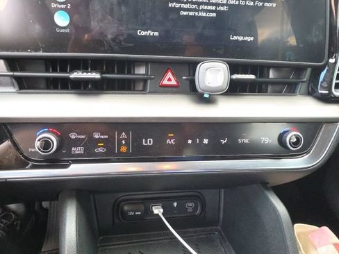 Used 2023 Kia Sportage EX FWD image 13