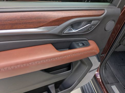 Used 2023 GMC Yukon XL Denali Ultimate w/ LPO, Floor Liner Package AWD/4WD image 15
