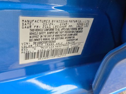 Used 2024 Nissan Sentra SV FWD image 19