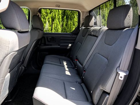 Used 2014 Honda Ridgeline Sport image 8
