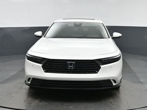 Used 2023 Honda Accord EX-L image 2