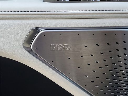 Certified 2024 Lincoln Nautilus Black Label image 32