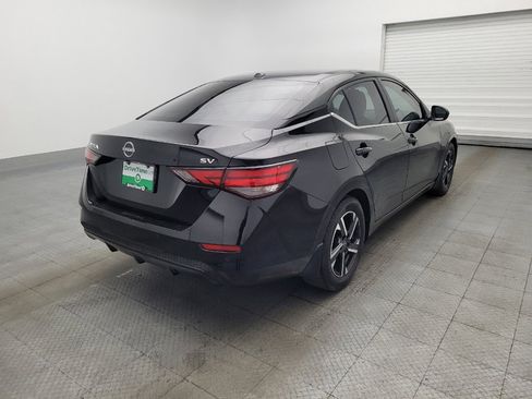 Used 2024 Nissan Sentra SV image 9
