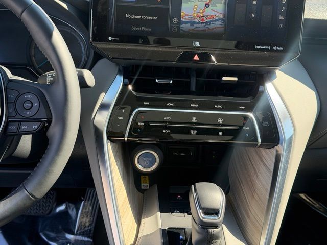 Certified 2022 Toyota Venza Limited w/ Advanced Technology Package AWD/4WD image 20