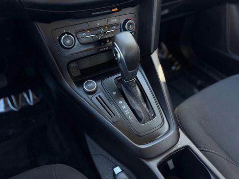 Used 2017 Ford Focus S image 26