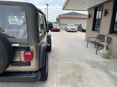 Used 2004 Jeep Wrangler X w/ Full Face Tire & Wheel Group AWD/4WD image 14