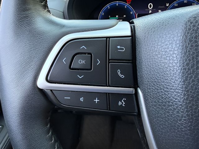 Used 2024 Toyota Grand Highlander AWD image 18