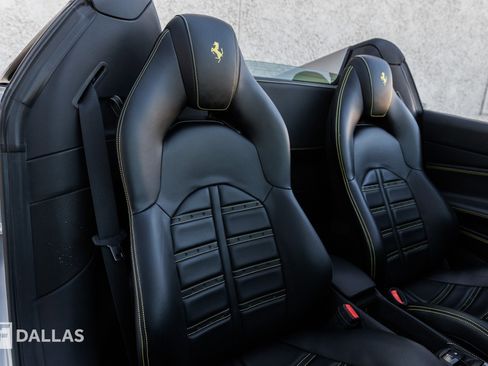 Used 2019 Ferrari 488 Spider image 38