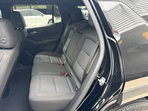 Used 2025 Chevrolet Equinox LT FWD image 19