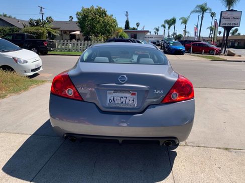 Used 2009 Nissan Altima 2.5 S w/ Convenience Pkg FWD image 4