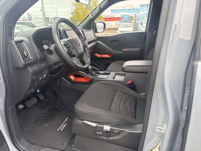 Used 2026 Nissan Frontier PRO-4X AWD/4WD image 16