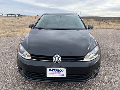Used 2016 Volkswagen Golf S image 8