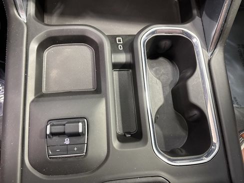 Used 2025 GMC Sierra 2500 Denali Ultimate AWD/4WD image 32