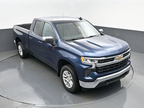 Used 2023 Chevrolet Silverado 1500 LT image 18