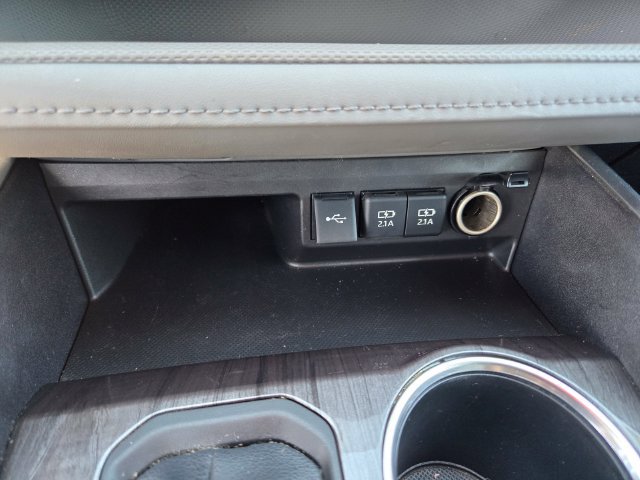 Used 2021 Toyota Highlander Platinum AWD/4WD image 15