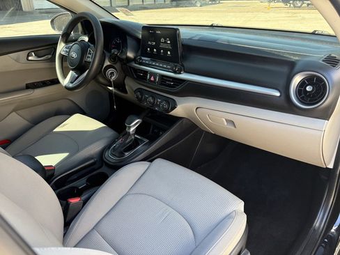 Used 2024 Kia Forte LXS image 23
