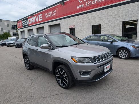 Used 2018 Jeep Compass Limited w/ Navigation Group AWD/4WD image 1