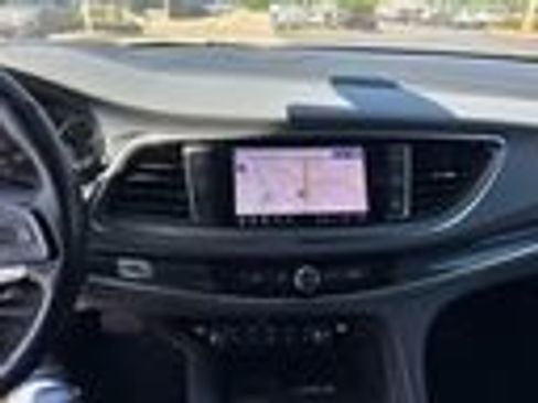Used 2022 Buick Enclave Premium AWD/4WD image 11