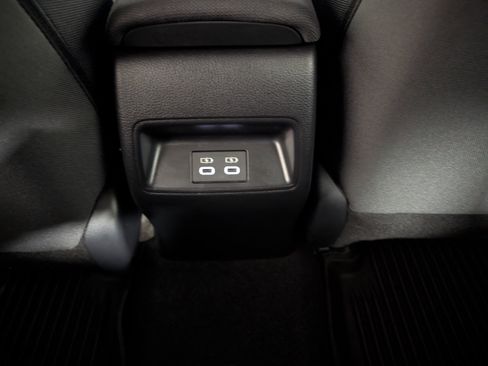 Used 2024 Toyota Corolla LE image 10