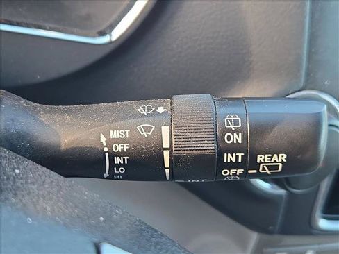 Used 2013 Toyota Highlander FWD w/ Cold Weather Pkg image 15